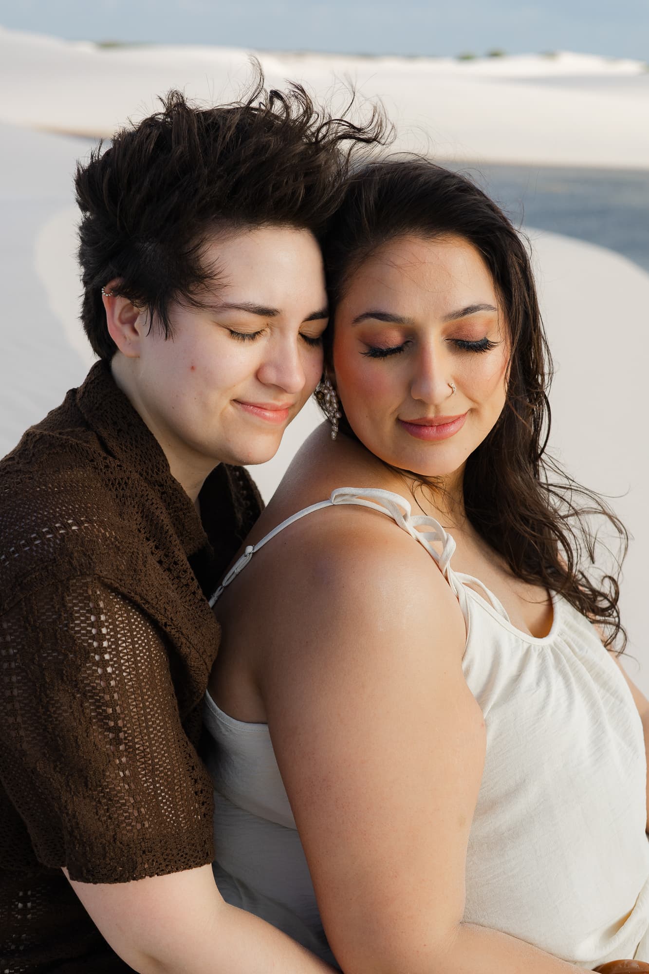 Amana e Julie, retrato nas lagoas cristalinas, Santo Amaro, Lençóis Maranhenses