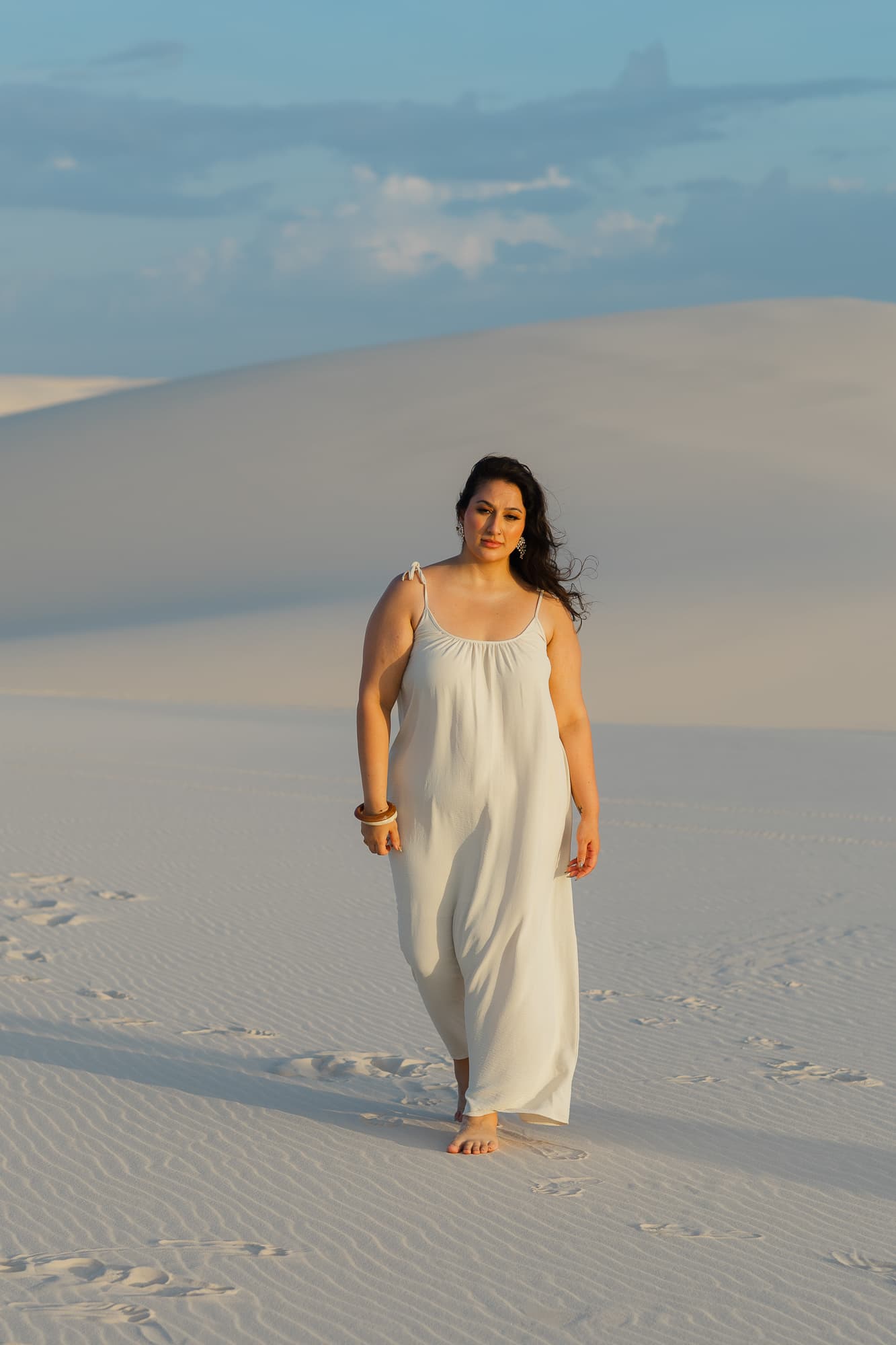 Amana e Julie, silhueta ao entardecer, Santo Amaro, Lençóis Maranhenses