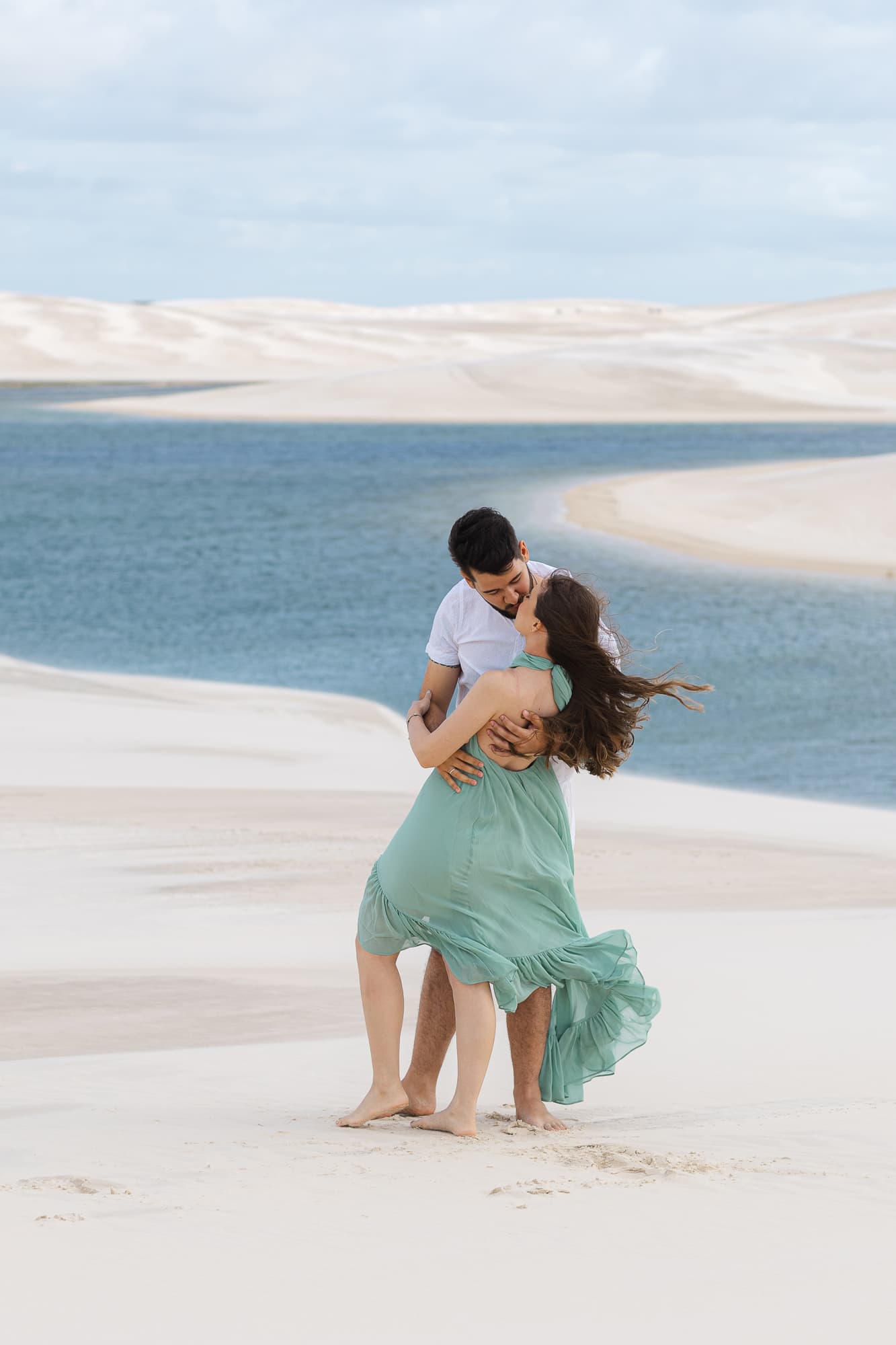 Amanda e Guilherme, close romântico do casal, Santo Amaro, Lençóis Maranhenses