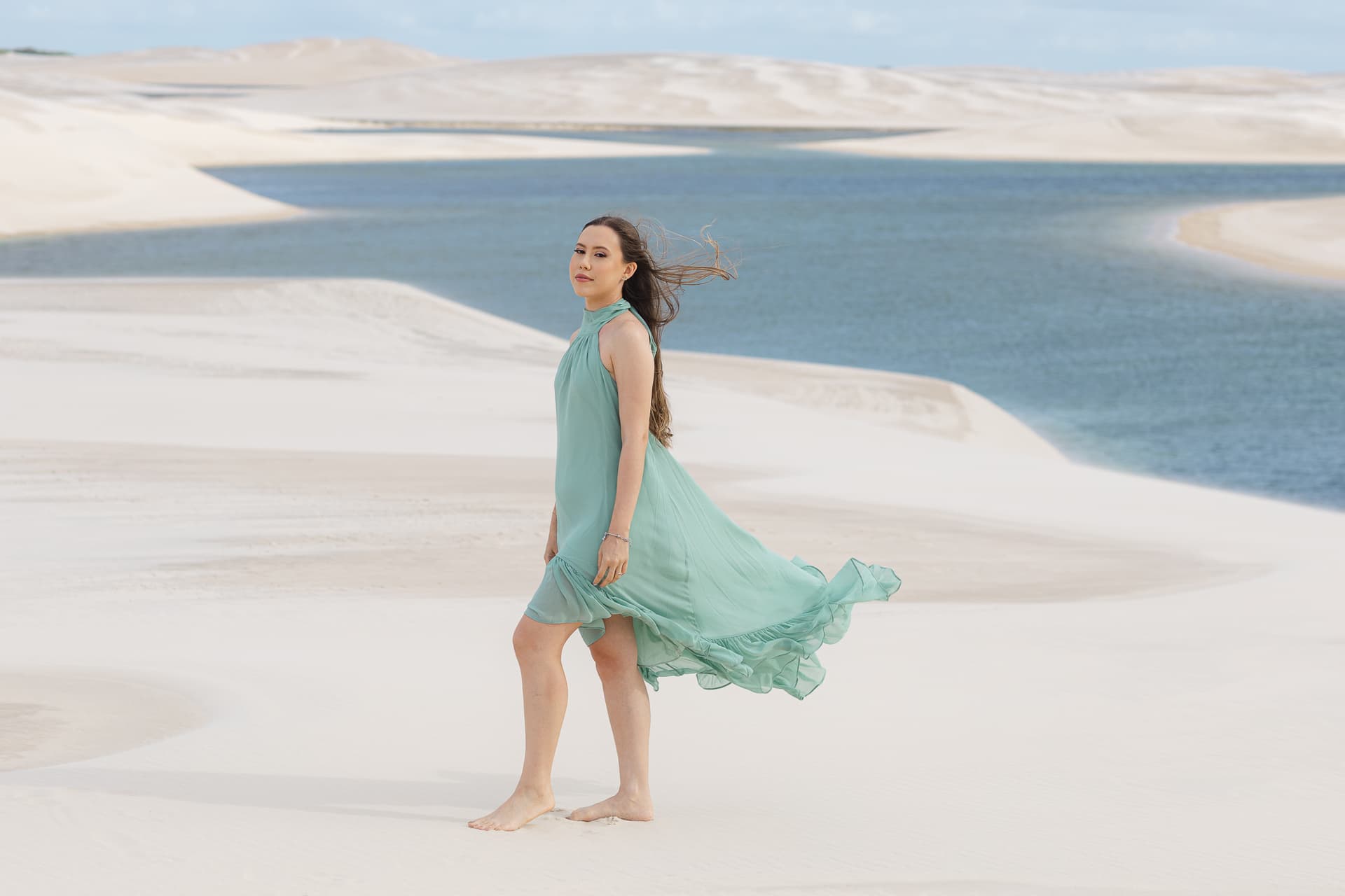 Amanda e Guilherme, casal nas lagoas azuis, Santo Amaro, Lençóis Maranhenses