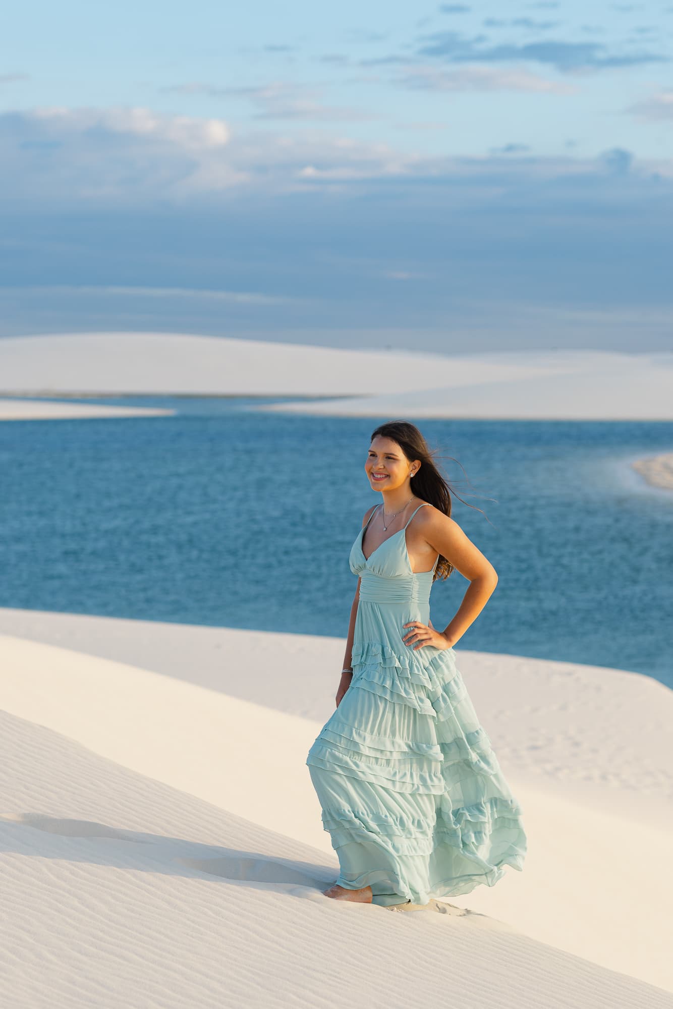 Ana Paula, silhueta ao entardecer, Santo Amaro, Lençóis Maranhenses