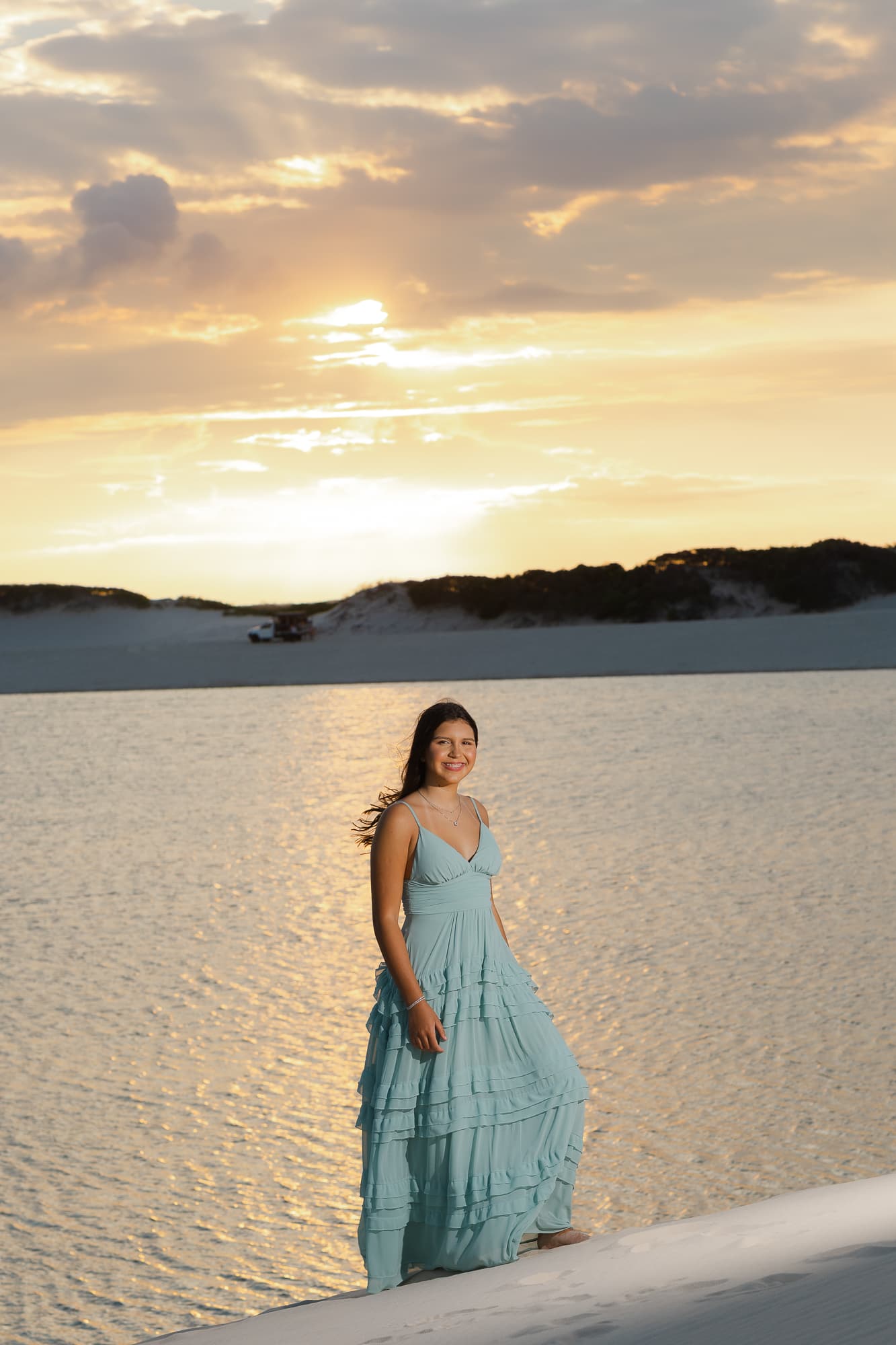 Ana Paula, sorriso ao pôr do sol nas dunas, Santo Amaro, Lençóis Maranhenses