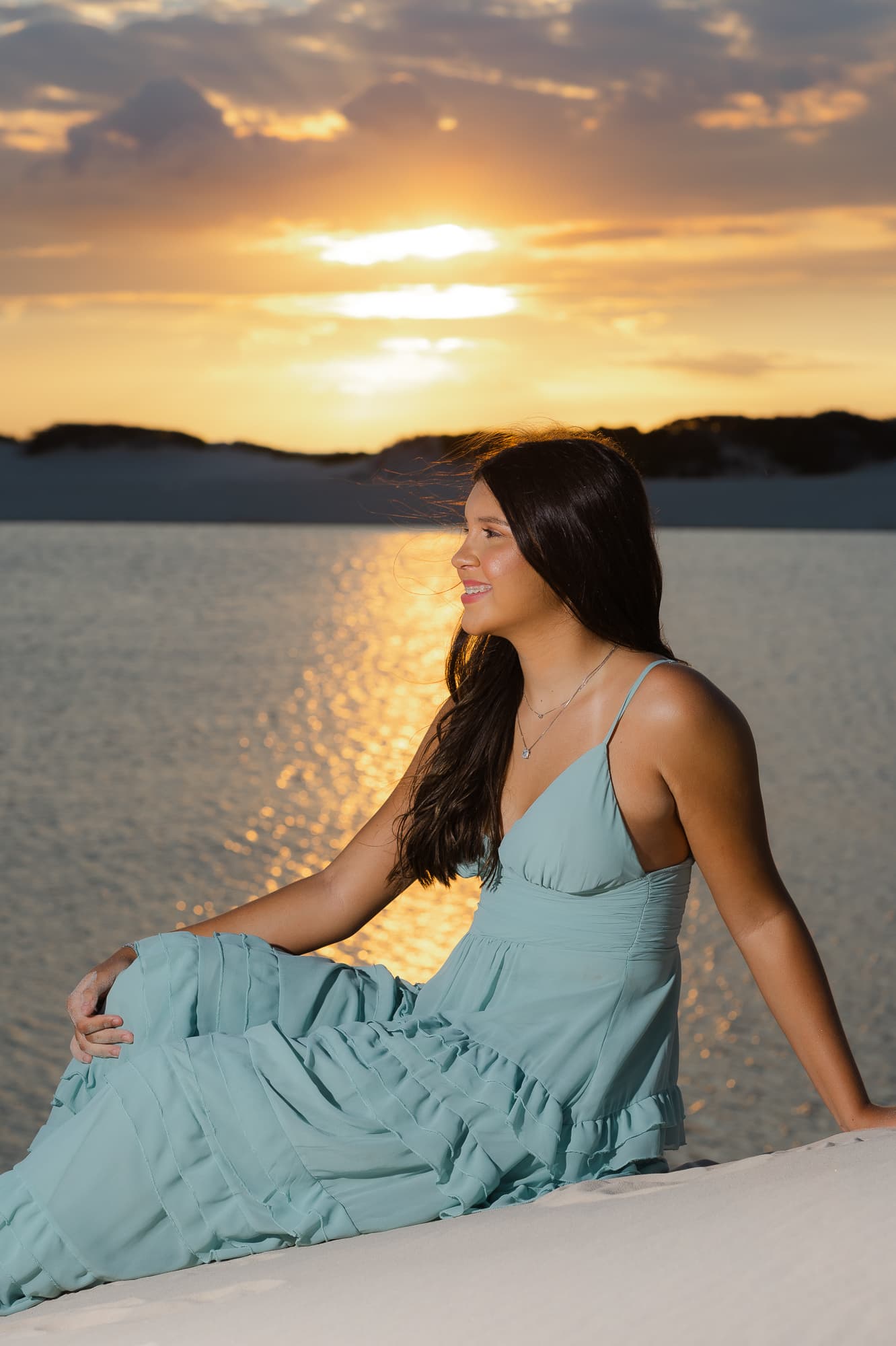 Ana Paula, silhueta ao entardecer, Santo Amaro, Lençóis Maranhenses