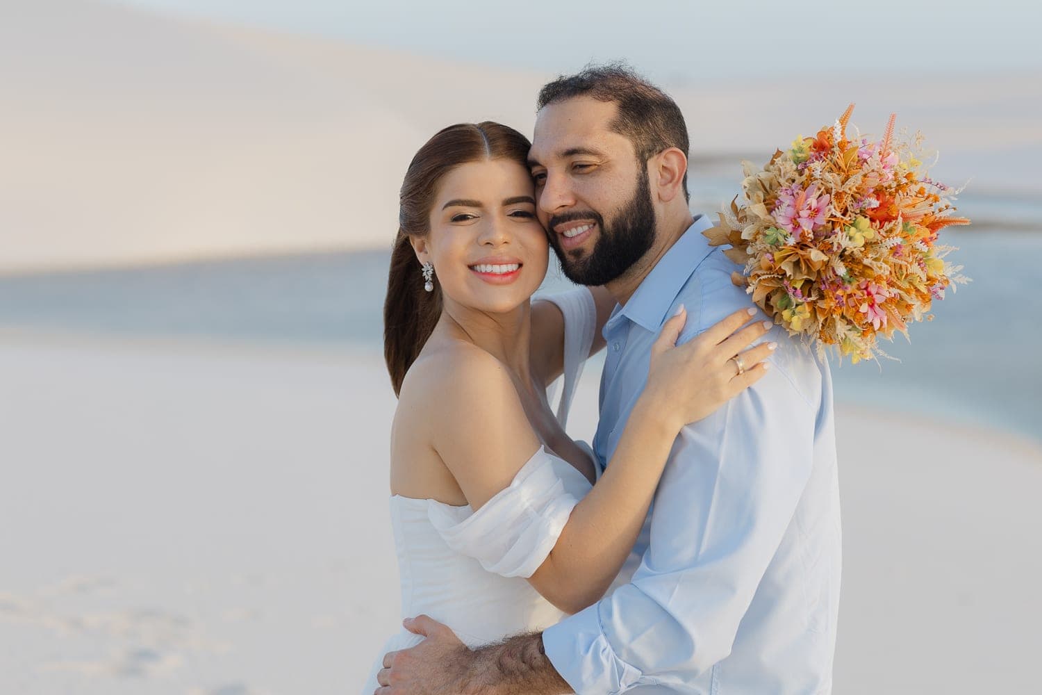 Bethanya e Dyhego, momento de cumplicidade nas dunas, Santo Amaro, Lençóis Maranhenses