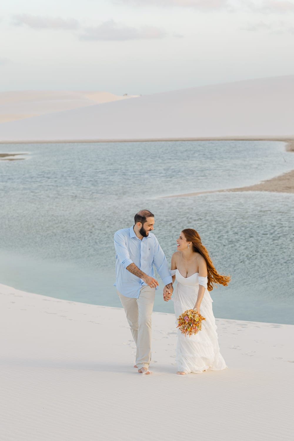 Bethanya e Dyhego, momento espontâneo do casal, Santo Amaro, Lençóis Maranhenses