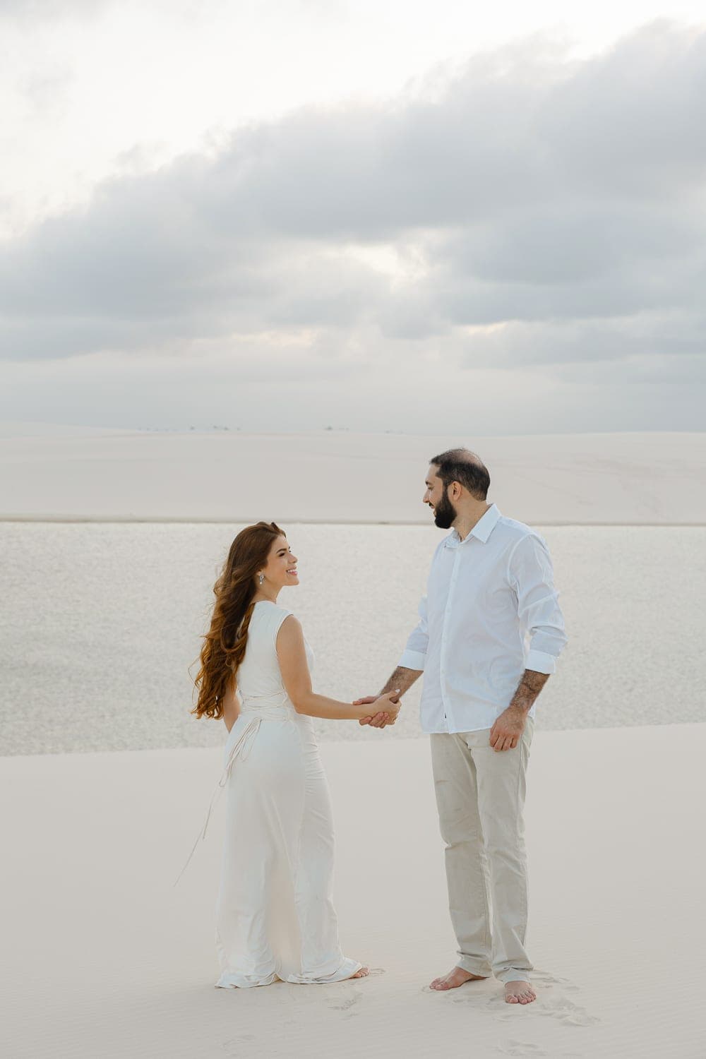 Bethanya e Dyhego, retrato ao ar livre nos Lençóis, Santo Amaro, Lençóis Maranhenses