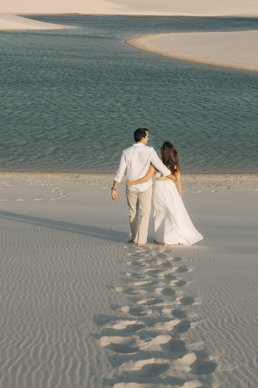 Estefânia e Daniel, close romântico do casal, Santo Amaro, Lençóis Maranhenses