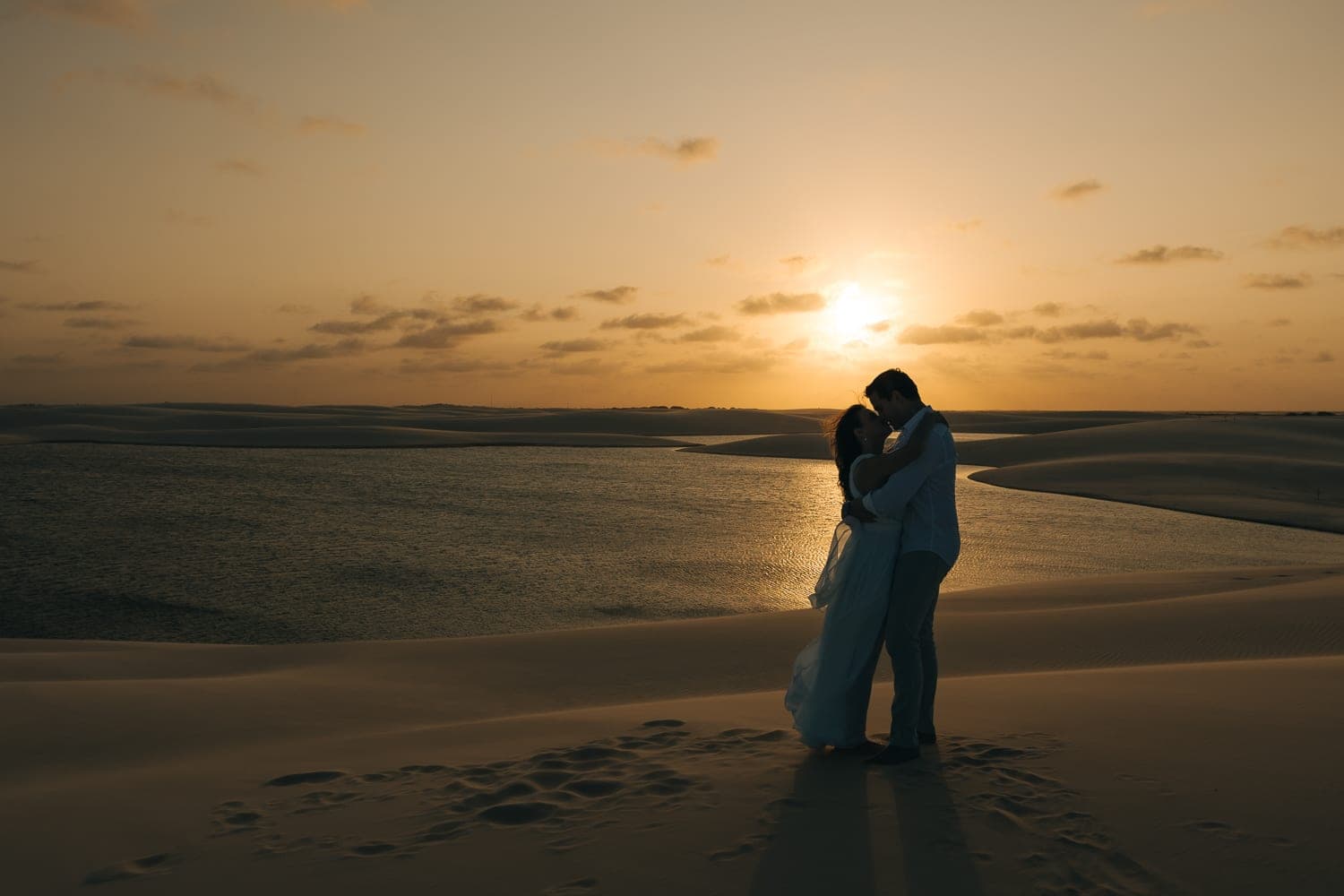 Estefânia e Daniel, ensaio romântico nas dunas, Santo Amaro, Lençóis Maranhenses