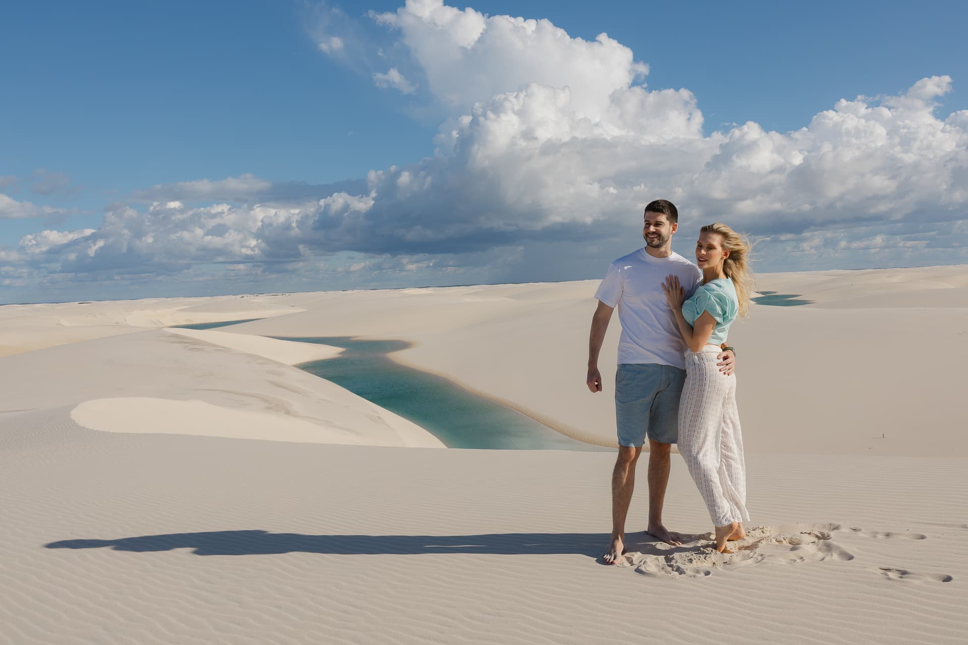 Isabella e Matheus, beijo ao pôr do sol nas dunas, Atins, Lençóis Maranhenses