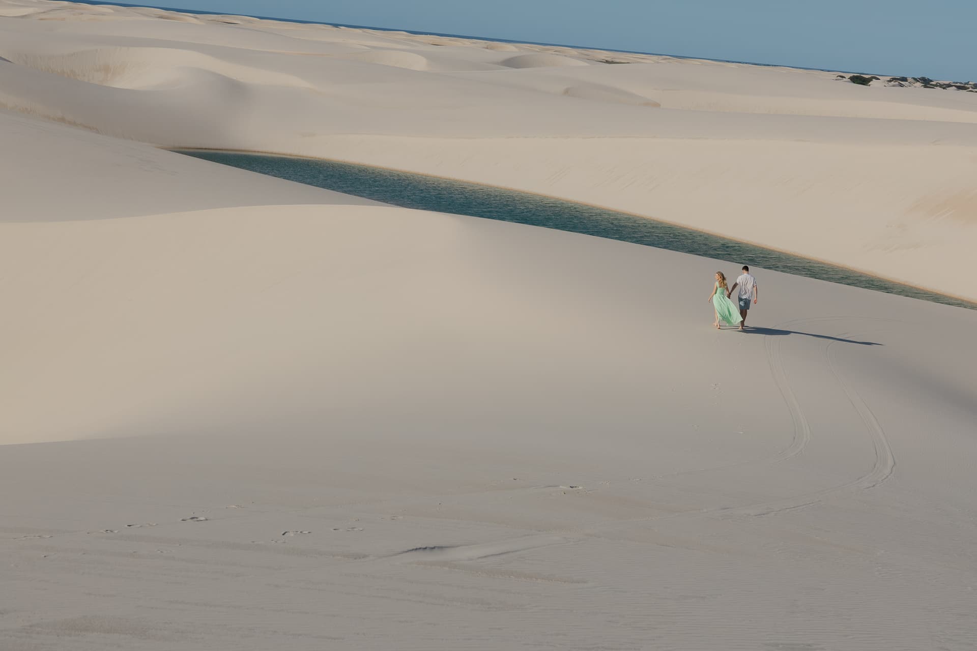 Isabella e Matheus, beijo ao pôr do sol nas dunas, Atins, Lençóis Maranhenses