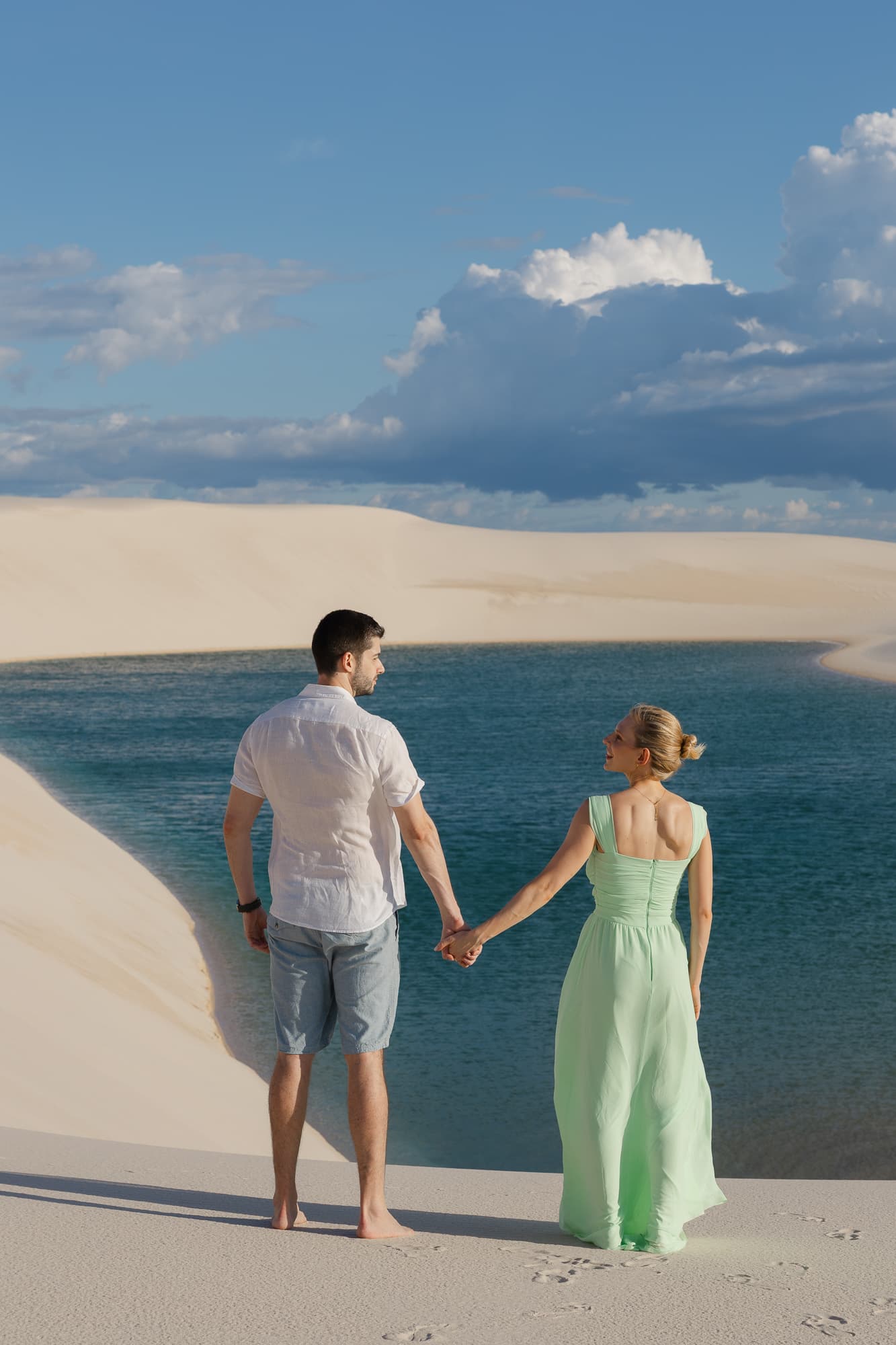 Isabella e Matheus, momento espontâneo do casal, Atins, Lençóis Maranhenses
