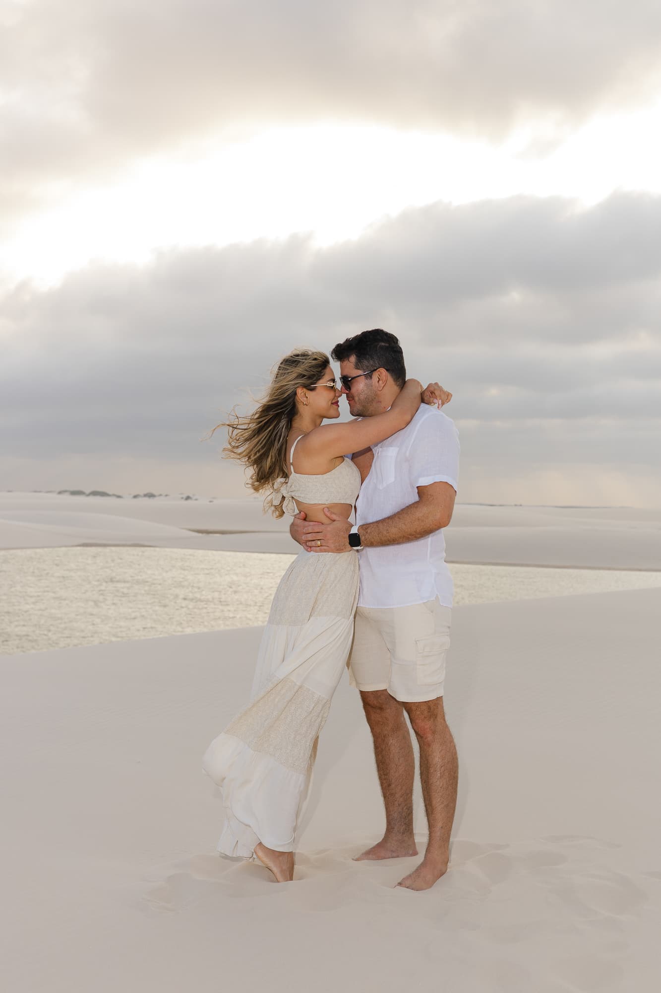 Jéssica e Vitor, ensaio fotográfico nas dunas brancas, Santo Amaro, Lençóis Maranhenses