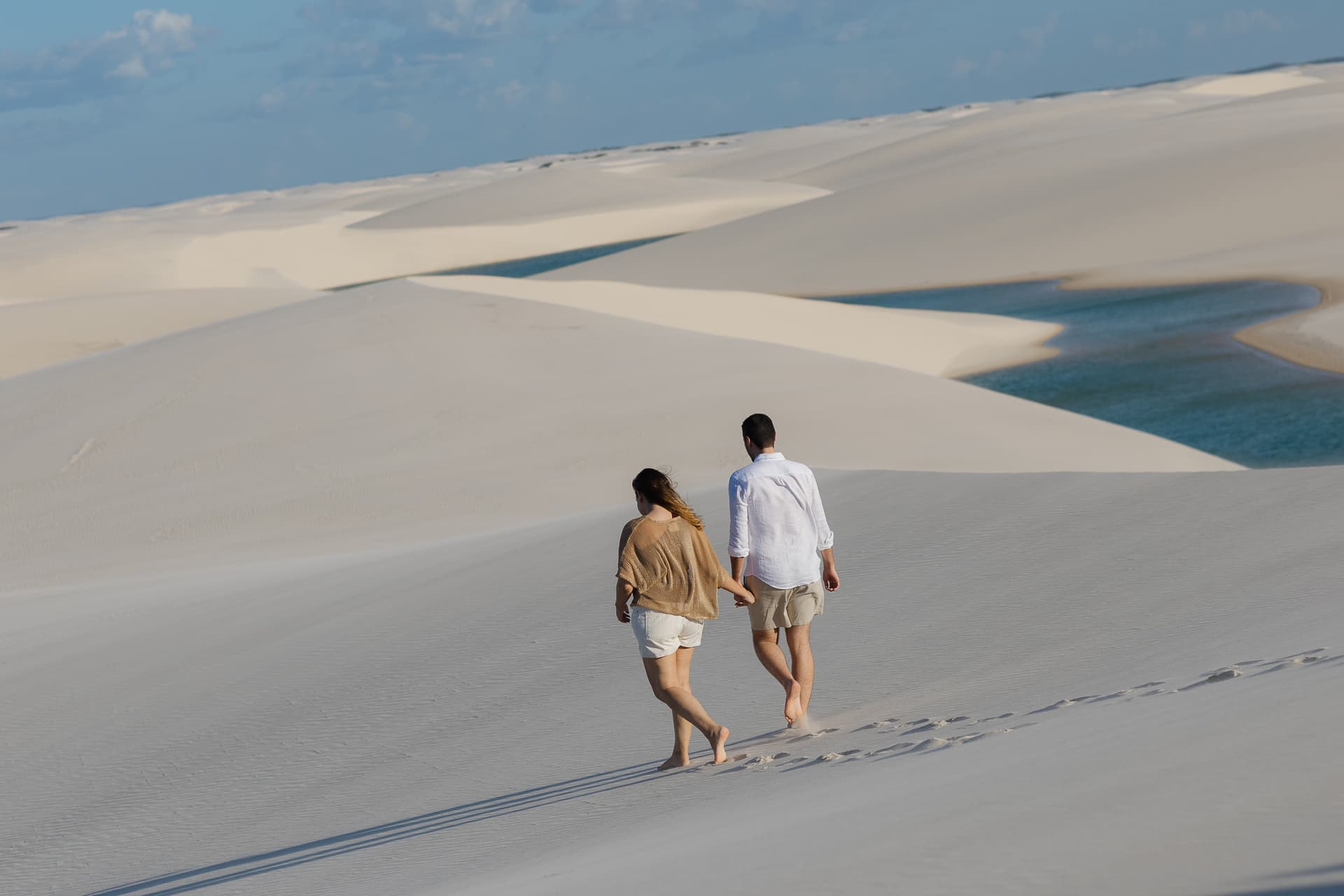 Júlia e Guilherme, casal nas lagoas azuis, Atins, Lençóis Maranhenses