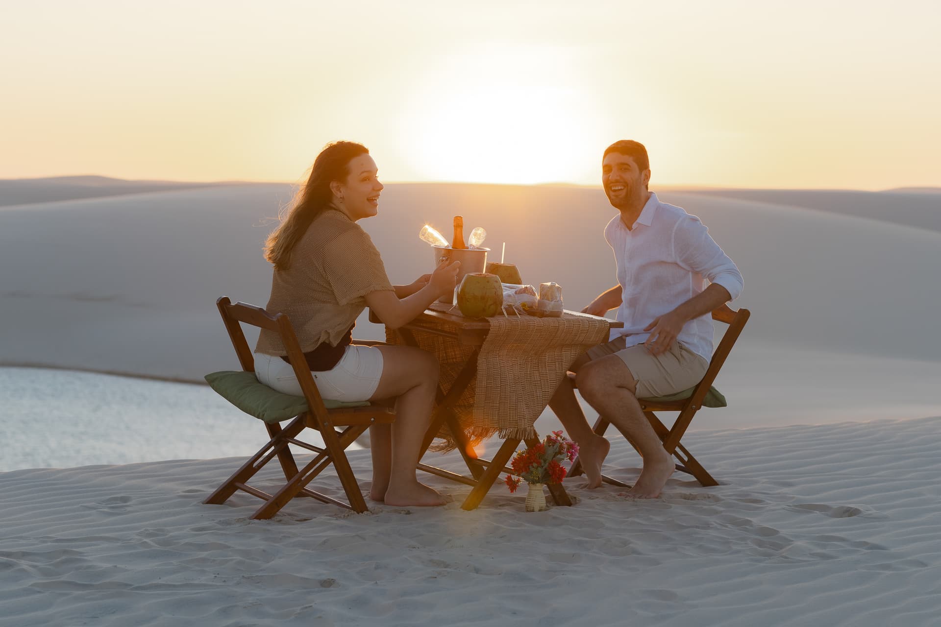 Júlia e Guilherme, casal nas lagoas azuis, Atins, Lençóis Maranhenses