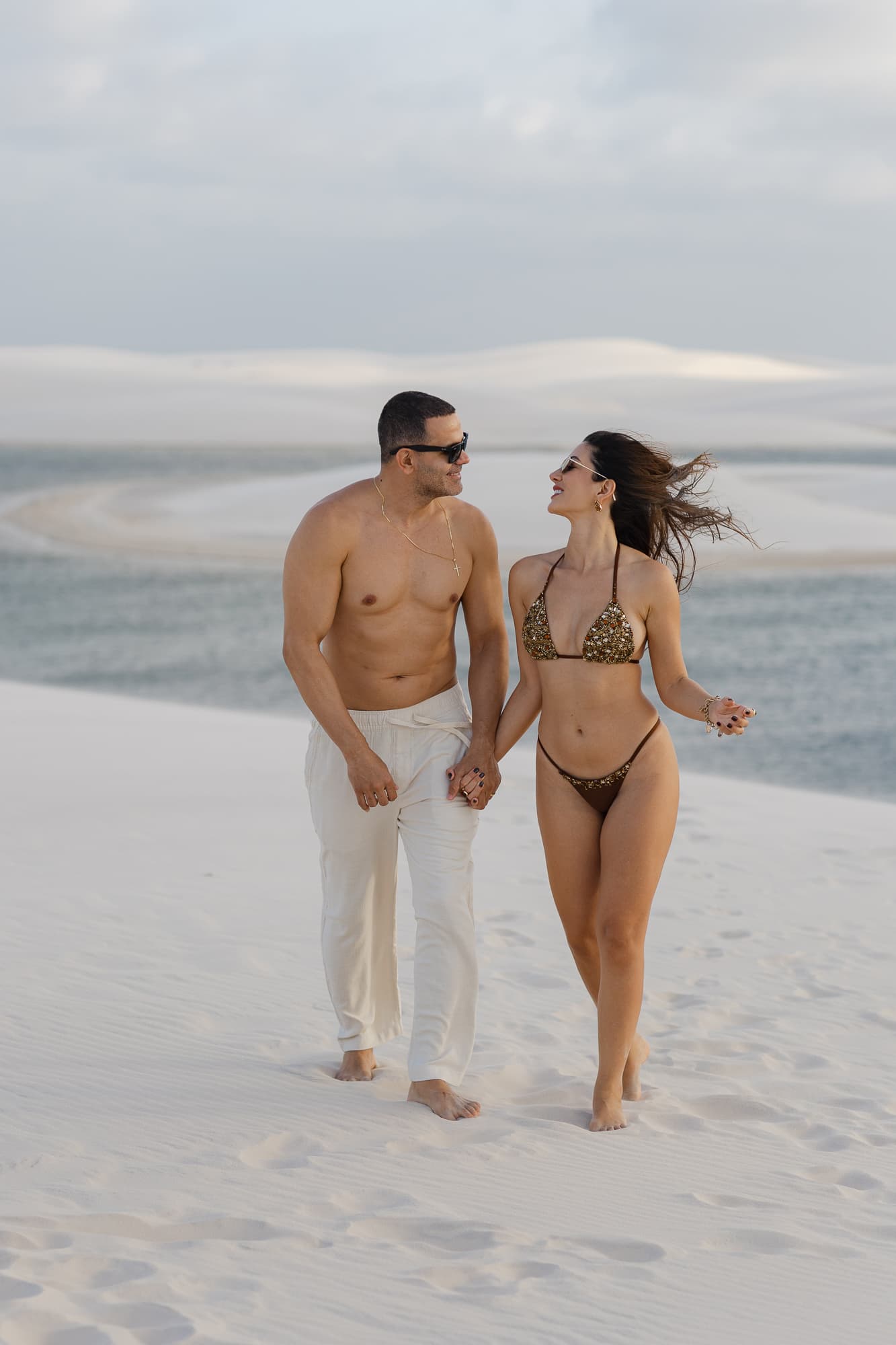 Lívia e José, retrato nas lagoas cristalinas, Santo Amaro, Lençóis Maranhenses