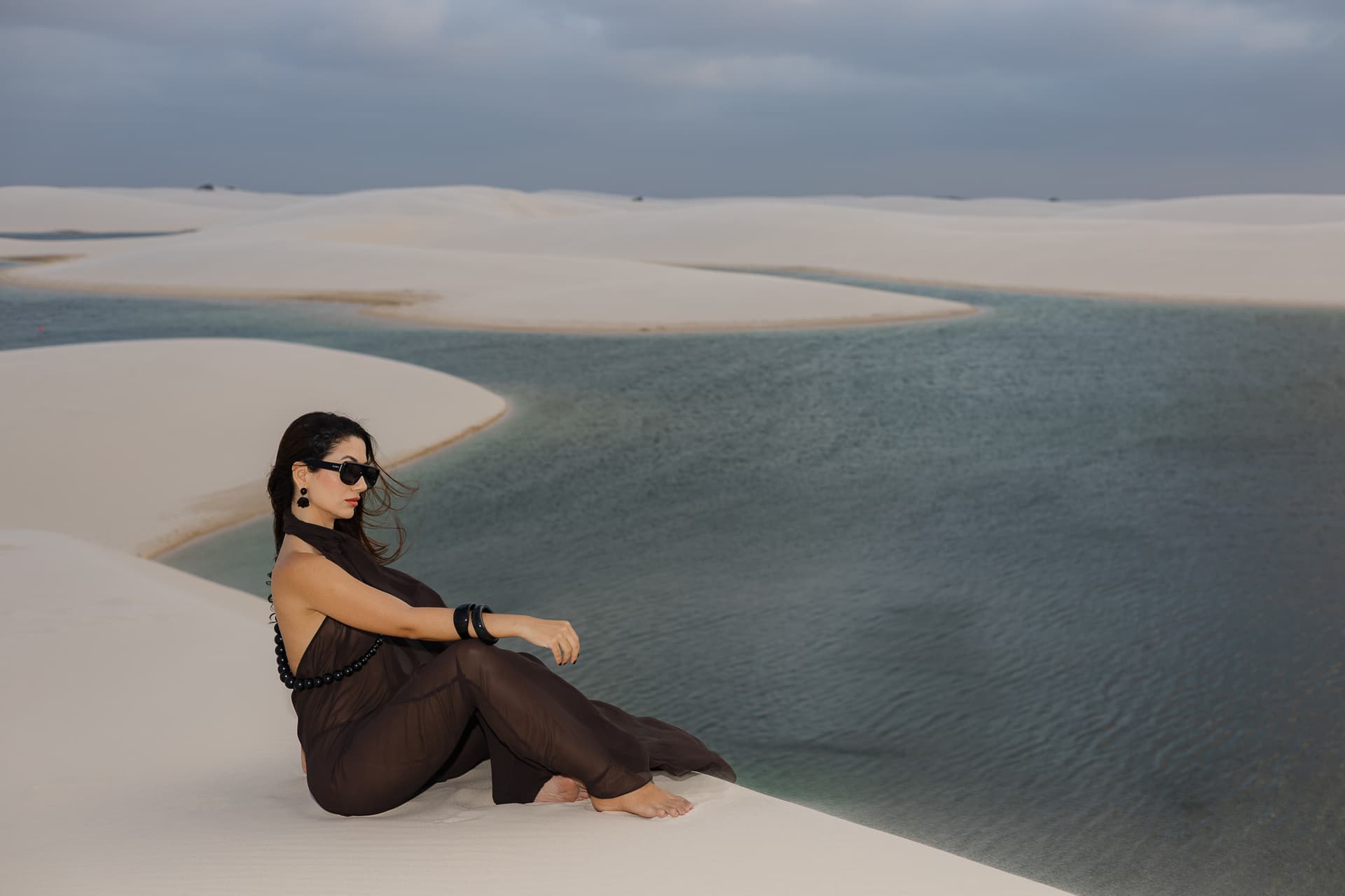 Lívia e José, momento de cumplicidade nas dunas, Santo Amaro, Lençóis Maranhenses