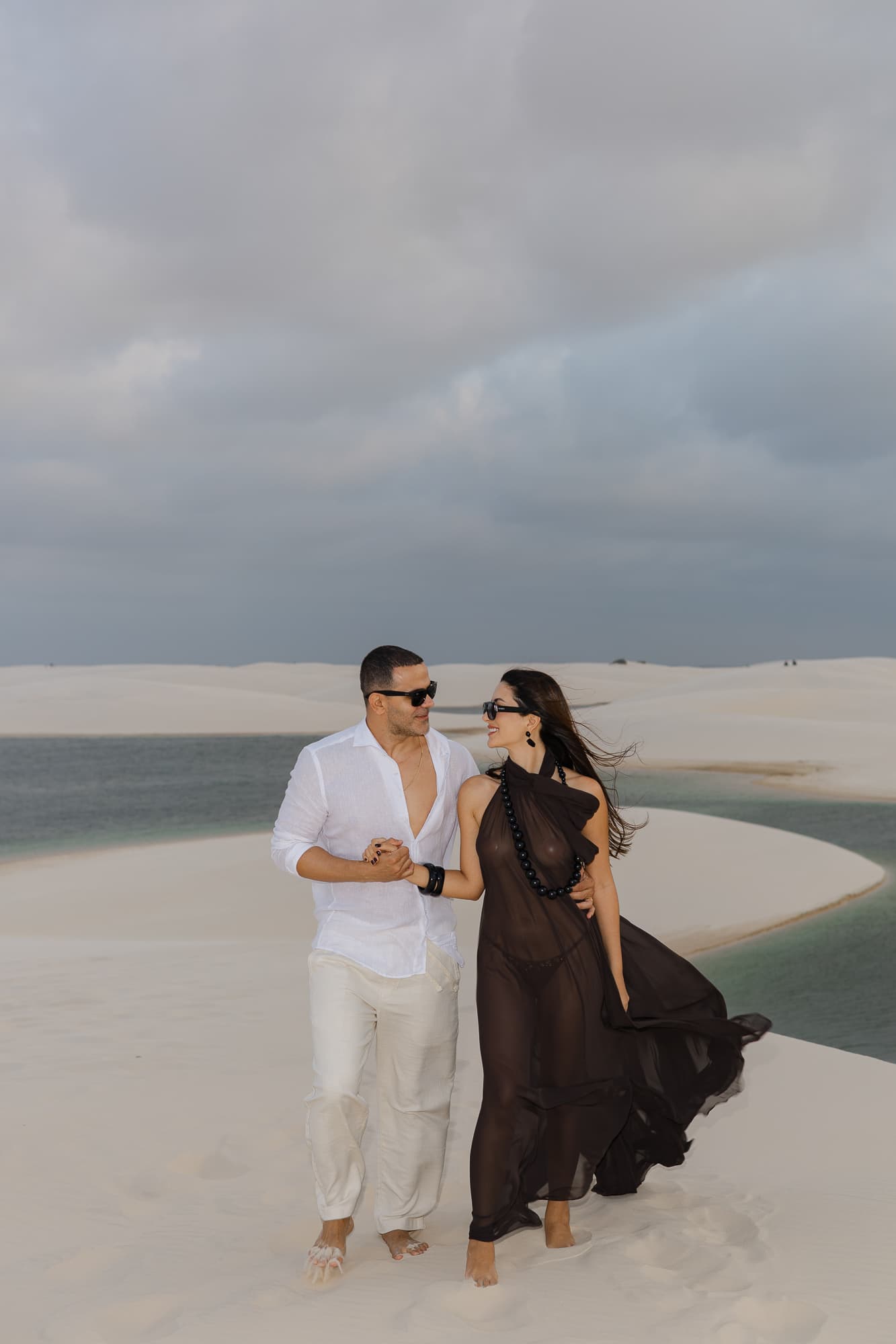 Lívia e José, retrato ao ar livre nos Lençóis, Santo Amaro, Lençóis Maranhenses