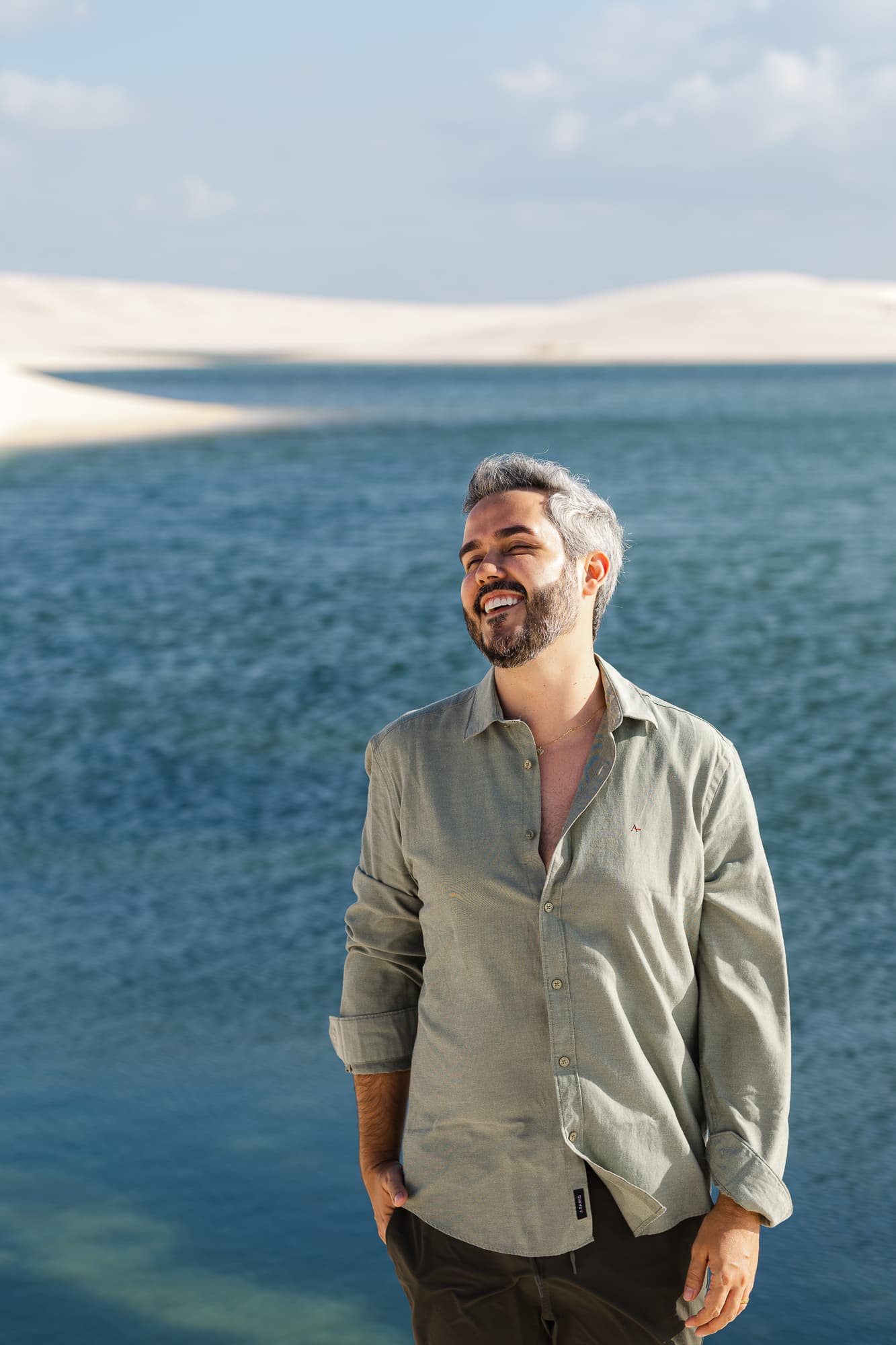 Marcos e Victor, momento espontâneo do casal, Santo Amaro, Lençóis Maranhenses