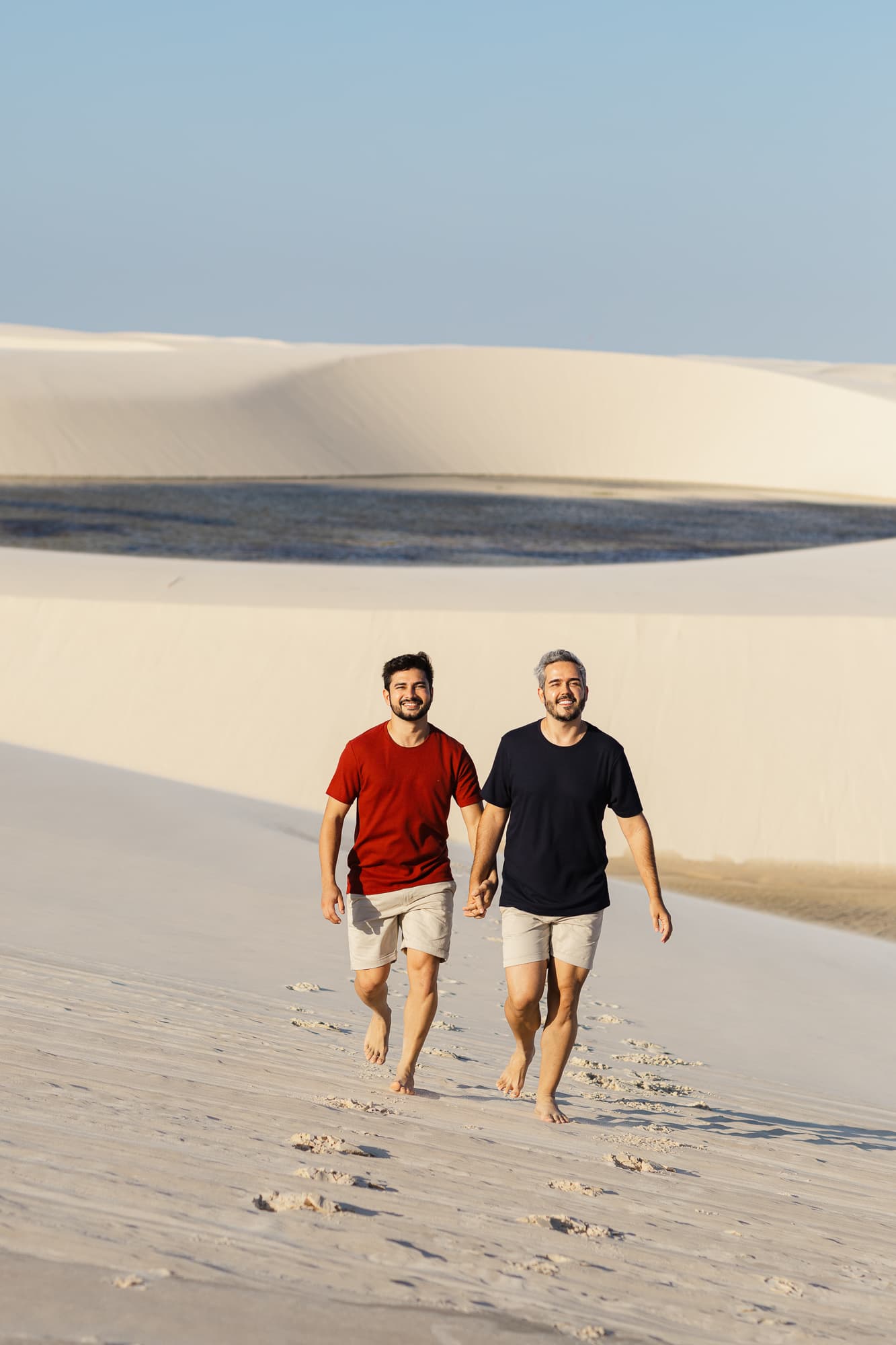 Marcos e Victor, casal nas lagoas azuis, Santo Amaro, Lençóis Maranhenses