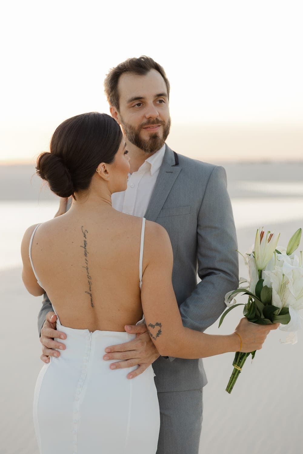 Mariana e Robson, beijo ao pôr do sol nas dunas, Santo Amaro, Lençóis Maranhenses