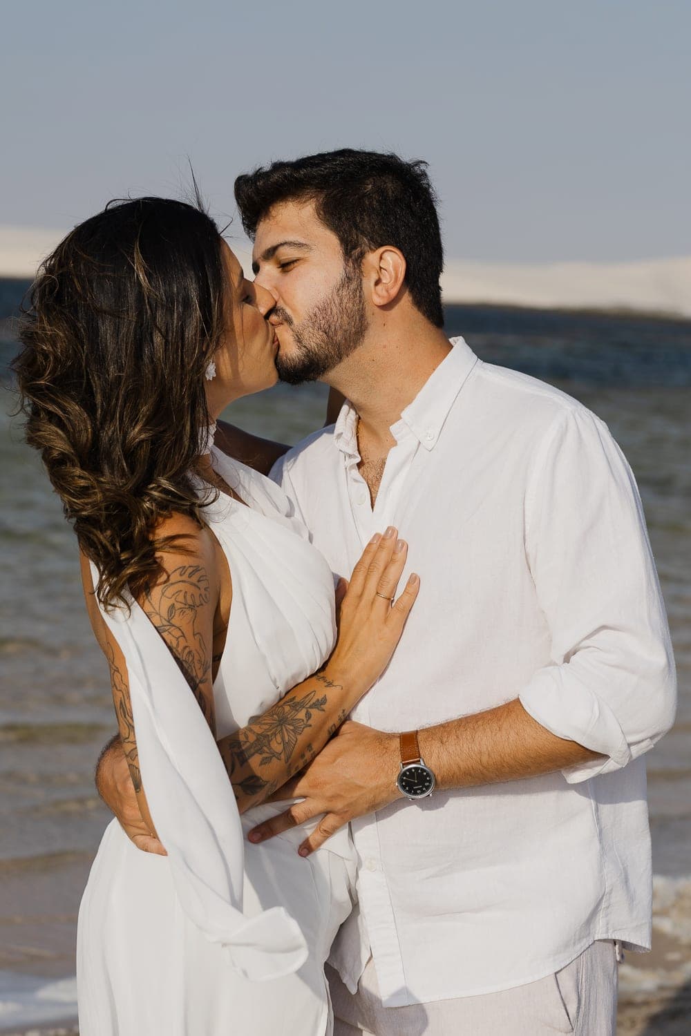 Marina e Luís Augusto, momento de cumplicidade nas dunas, Barreirinhas, Lençóis Maranhenses