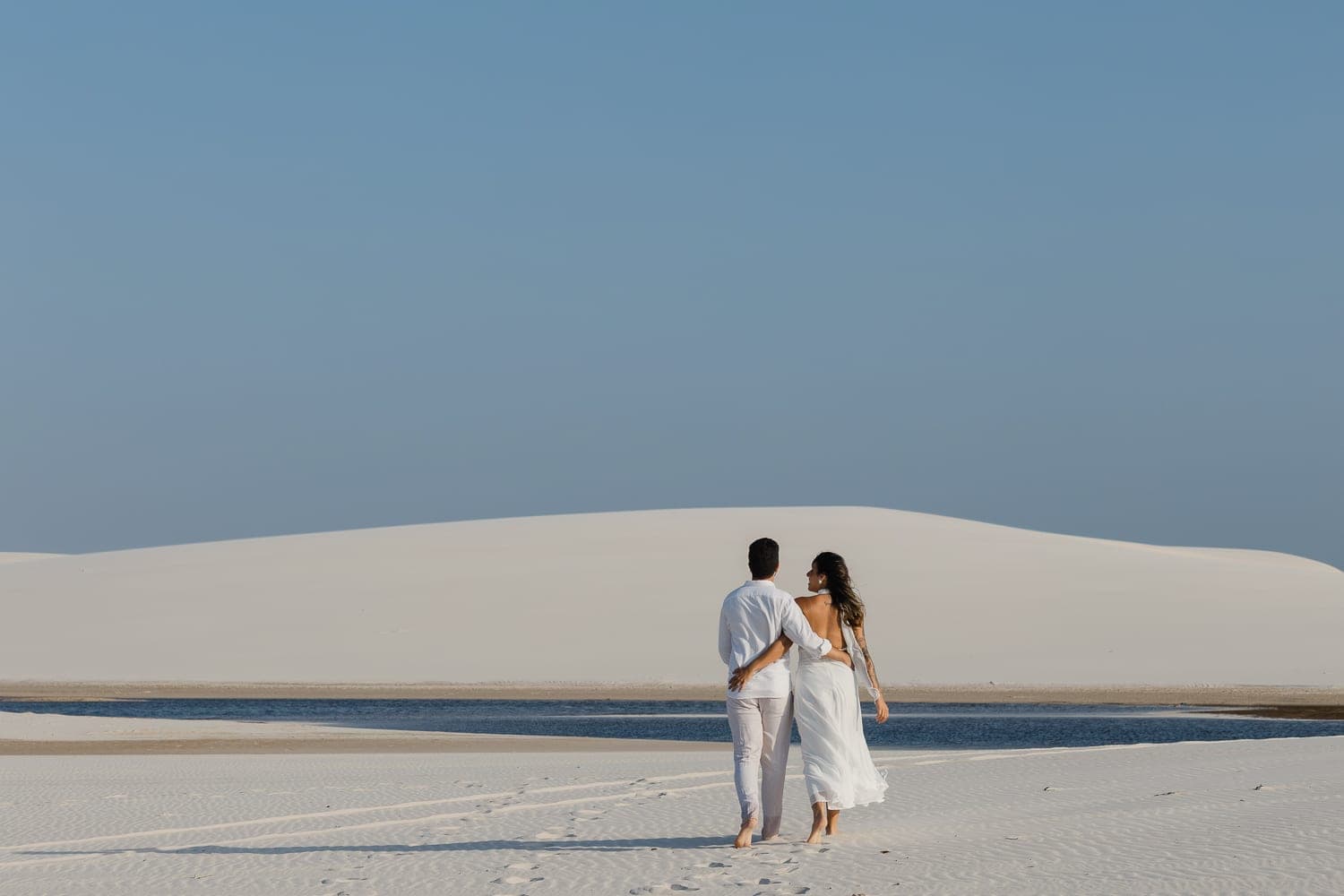 Marina e Luís Augusto, retrato nas lagoas cristalinas, Barreirinhas, Lençóis Maranhenses