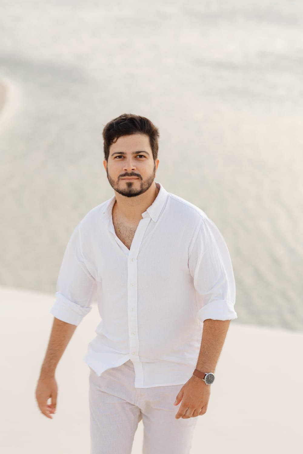Marina e Luís Augusto, caminhando de mãos dadas nas dunas, Barreirinhas, Lençóis Maranhenses