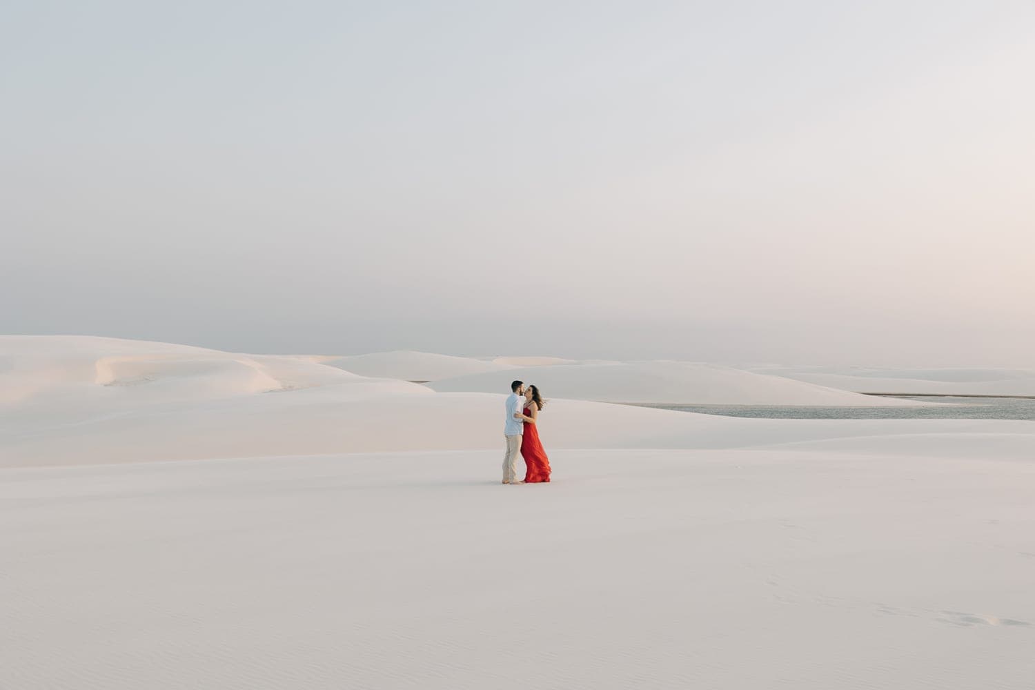 Myrella e Ramon, casal nas lagoas azuis, Santo Amaro, Lençóis Maranhenses