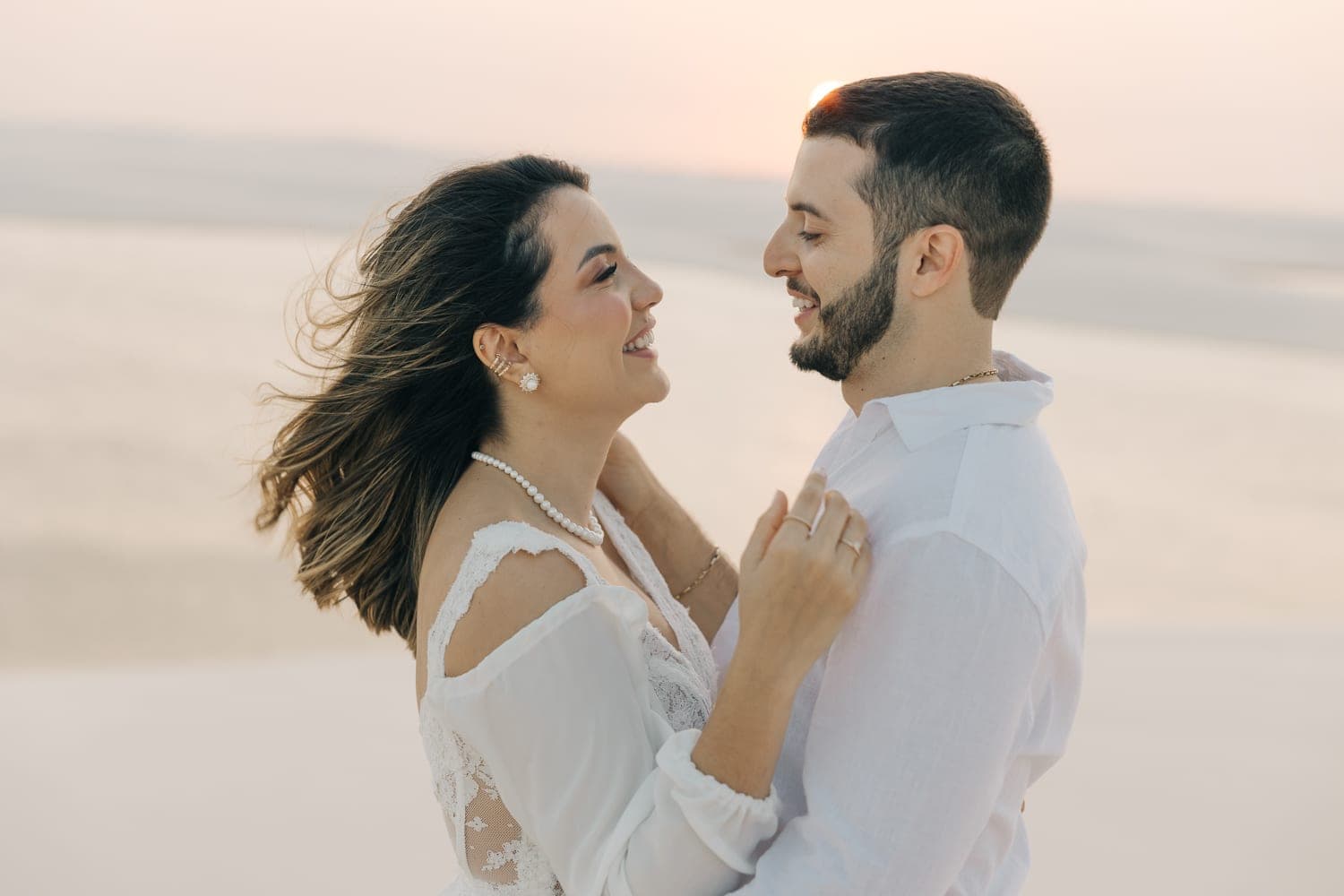 Myrella e Ramon, momento espontâneo do casal, Santo Amaro, Lençóis Maranhenses