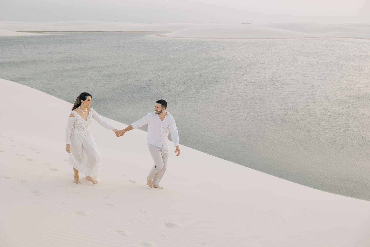 Myrella e Ramon, casal nas lagoas azuis, Santo Amaro, Lençóis Maranhenses