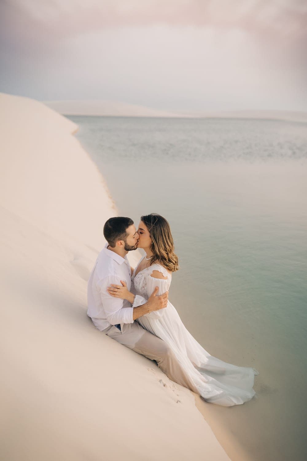Myrella e Ramon, momento de cumplicidade nas dunas, Santo Amaro, Lençóis Maranhenses