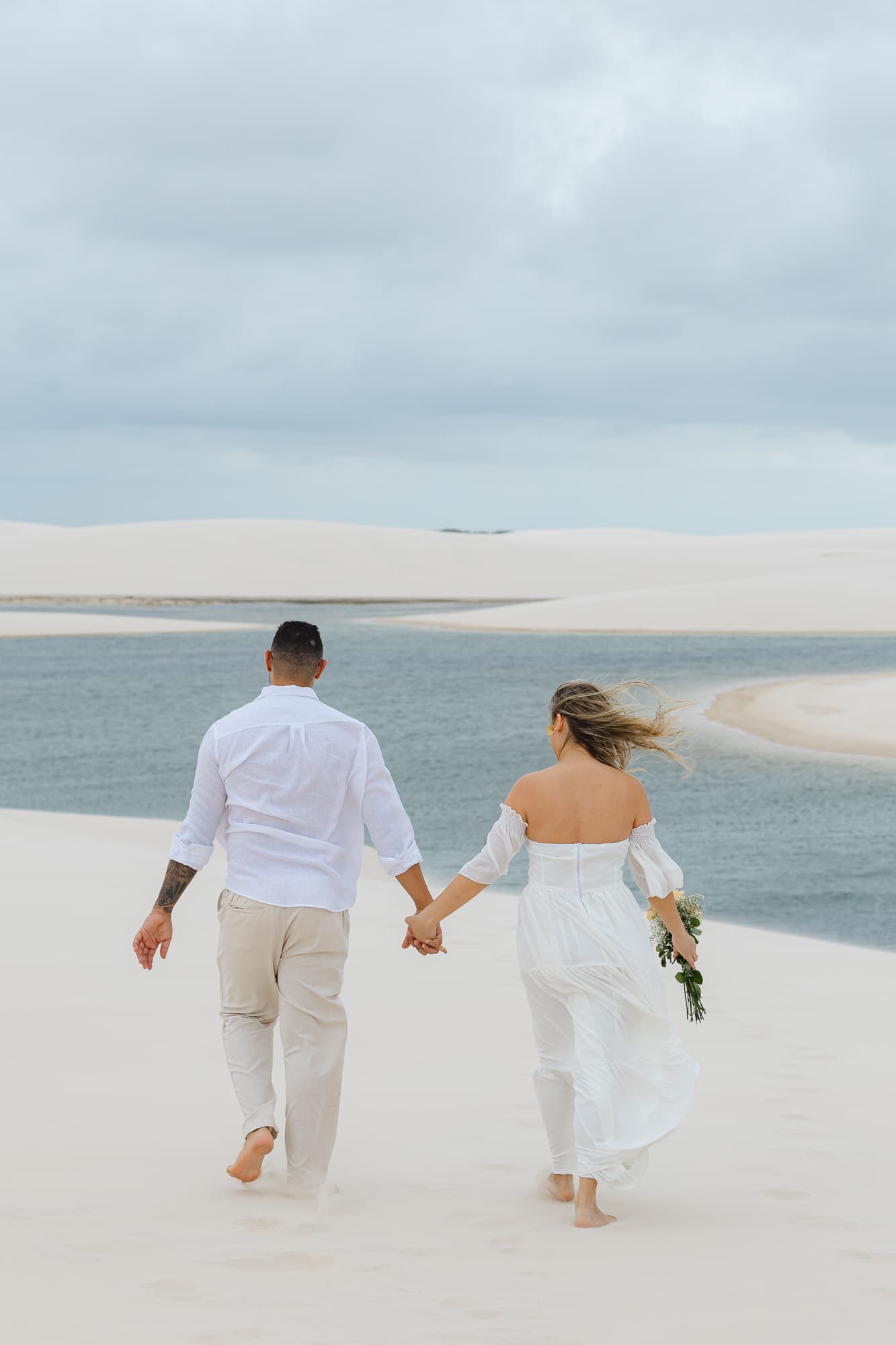 Thays e Jorge, beijo ao pôr do sol nas dunas, Santo Amaro, Lençóis Maranhenses