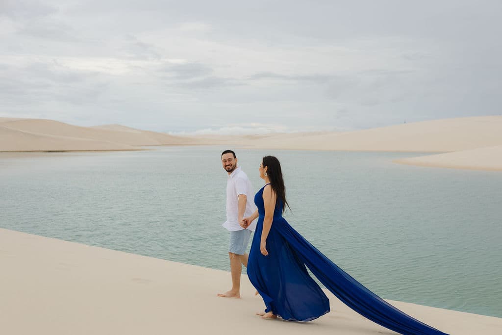 Vera Raquel e Gustavo, casal nas lagoas azuis, Santo Amaro, Lençóis Maranhenses
