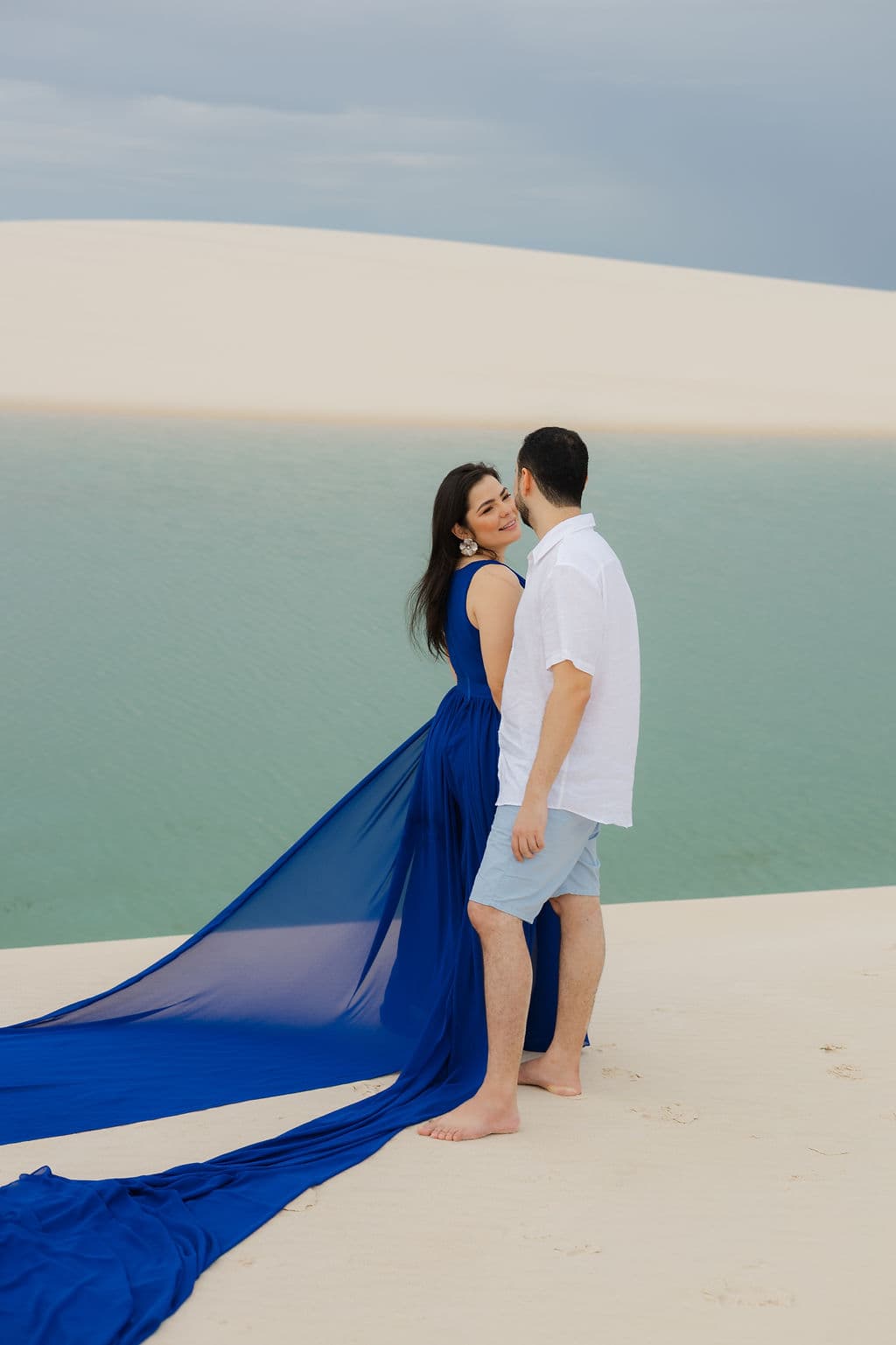 Vera Raquel e Gustavo, retrato nas lagoas cristalinas, Santo Amaro, Lençóis Maranhenses