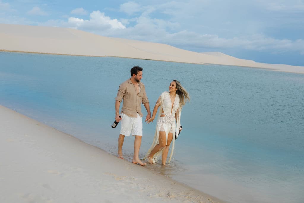 Winnie e José, beijo ao pôr do sol nas dunas, Santo Amaro, Lençóis Maranhenses