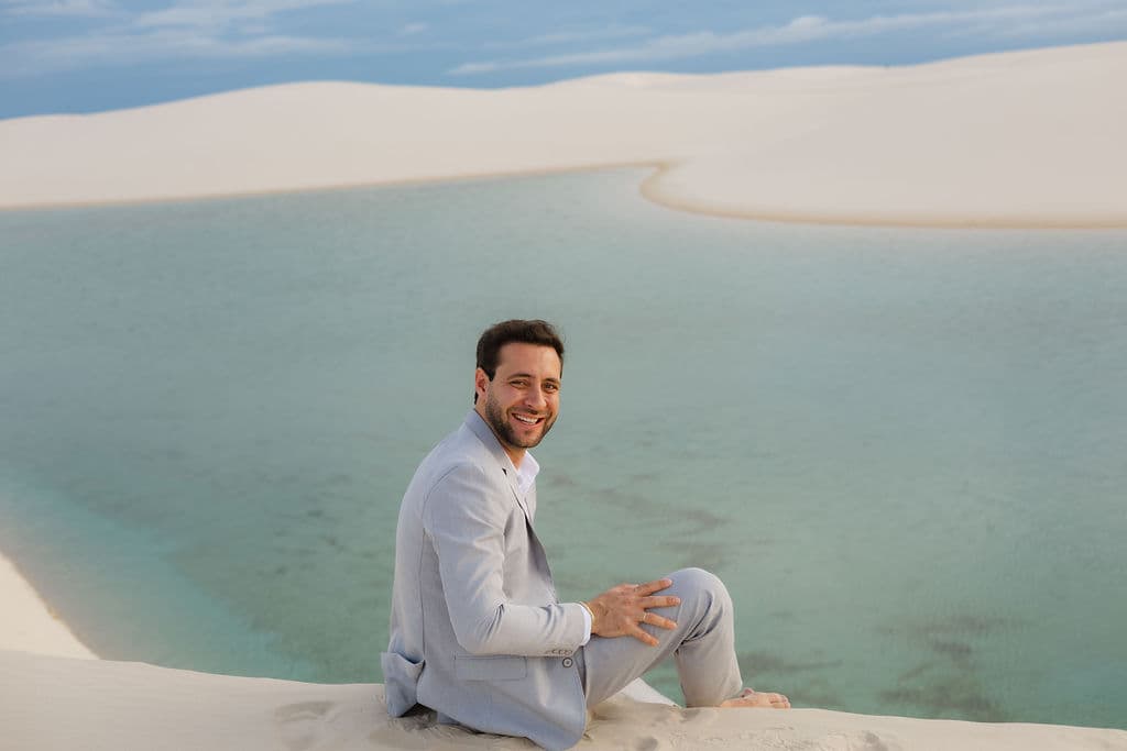 Winnie e José, momento de cumplicidade nas dunas, Santo Amaro, Lençóis Maranhenses