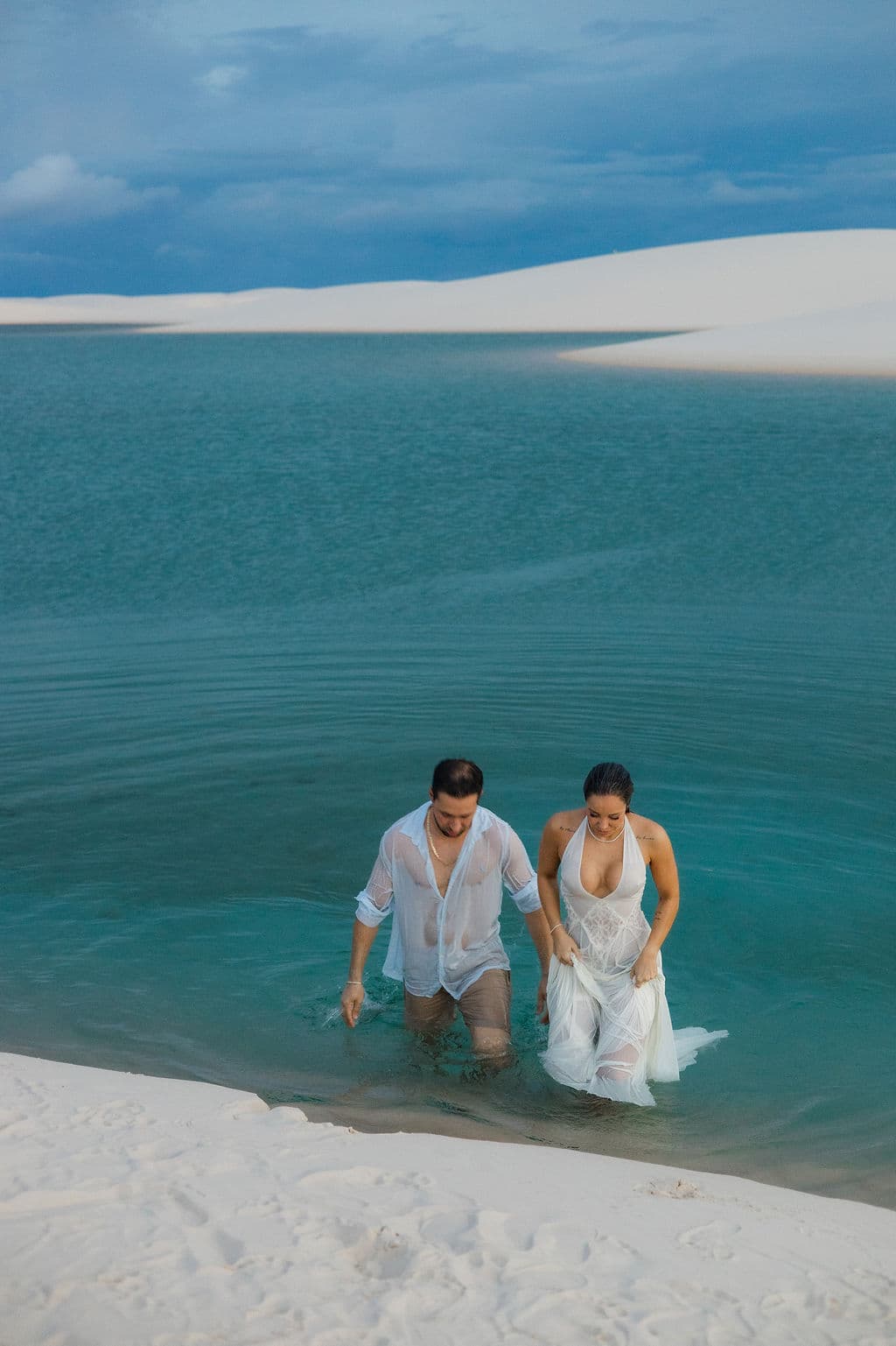 Winnie e José, retrato nas lagoas cristalinas, Santo Amaro, Lençóis Maranhenses